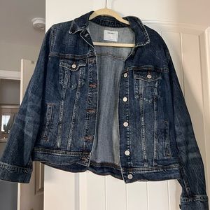 Old navy women’s denim jacket, size L